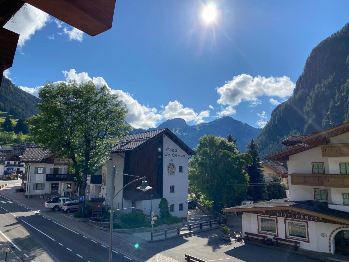 Calore Di Una Casa Di Montagna Кампителло-ди-Фасса Экстерьер фото